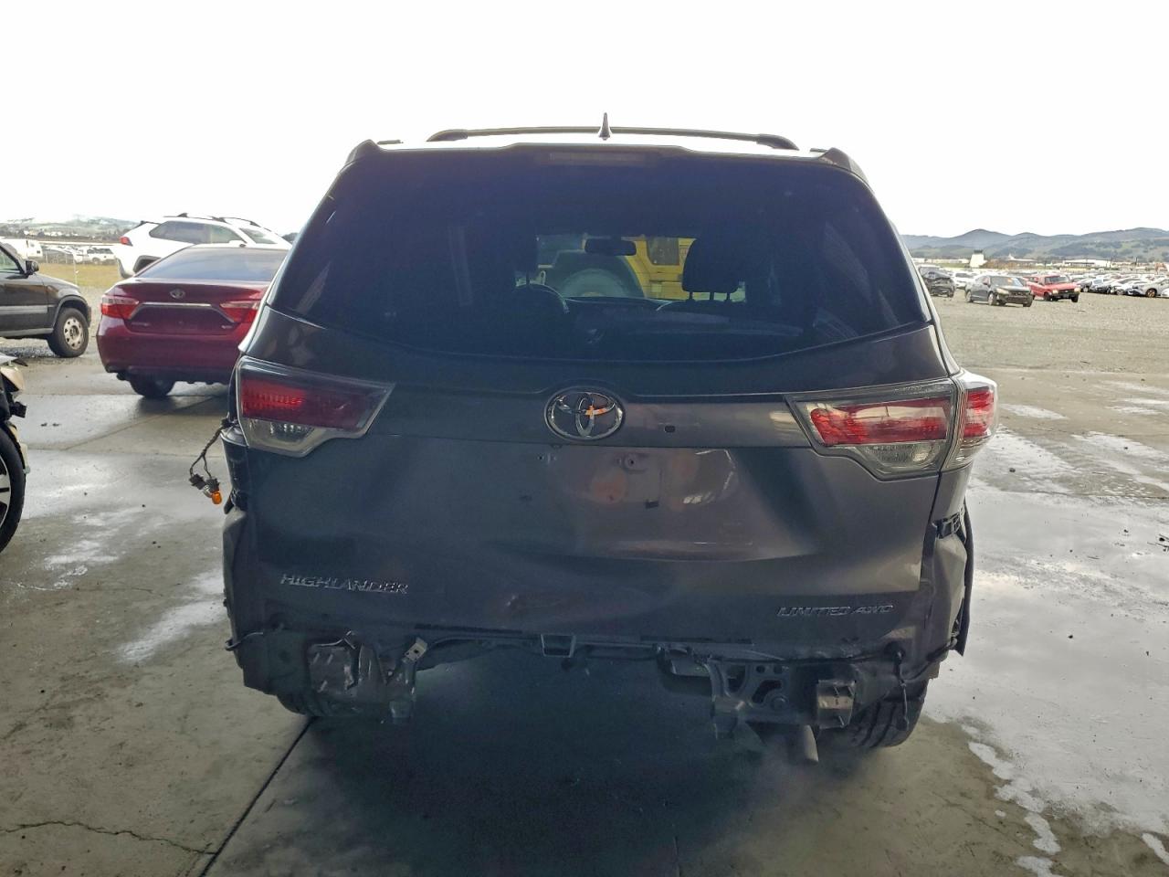 2016 TOYOTA HIGHLANDER LIMITED photo 6