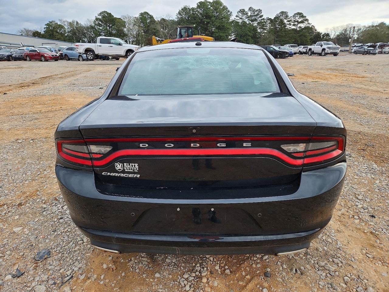 2020 DODGE CHARGER SXT photo 6