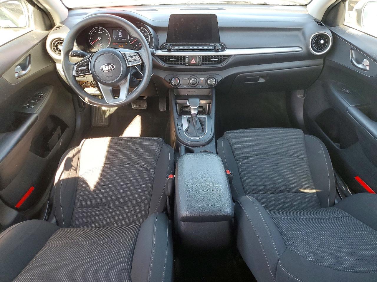 2021 KIA FORTE FE photo 8