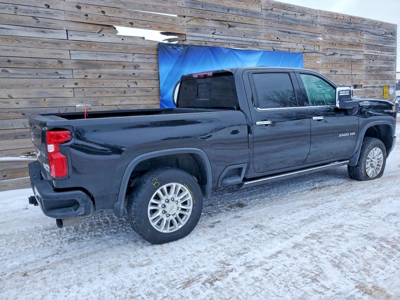 2023 CHEVROLET SILVERADO K2500 HIGH COUNTRY photo 3