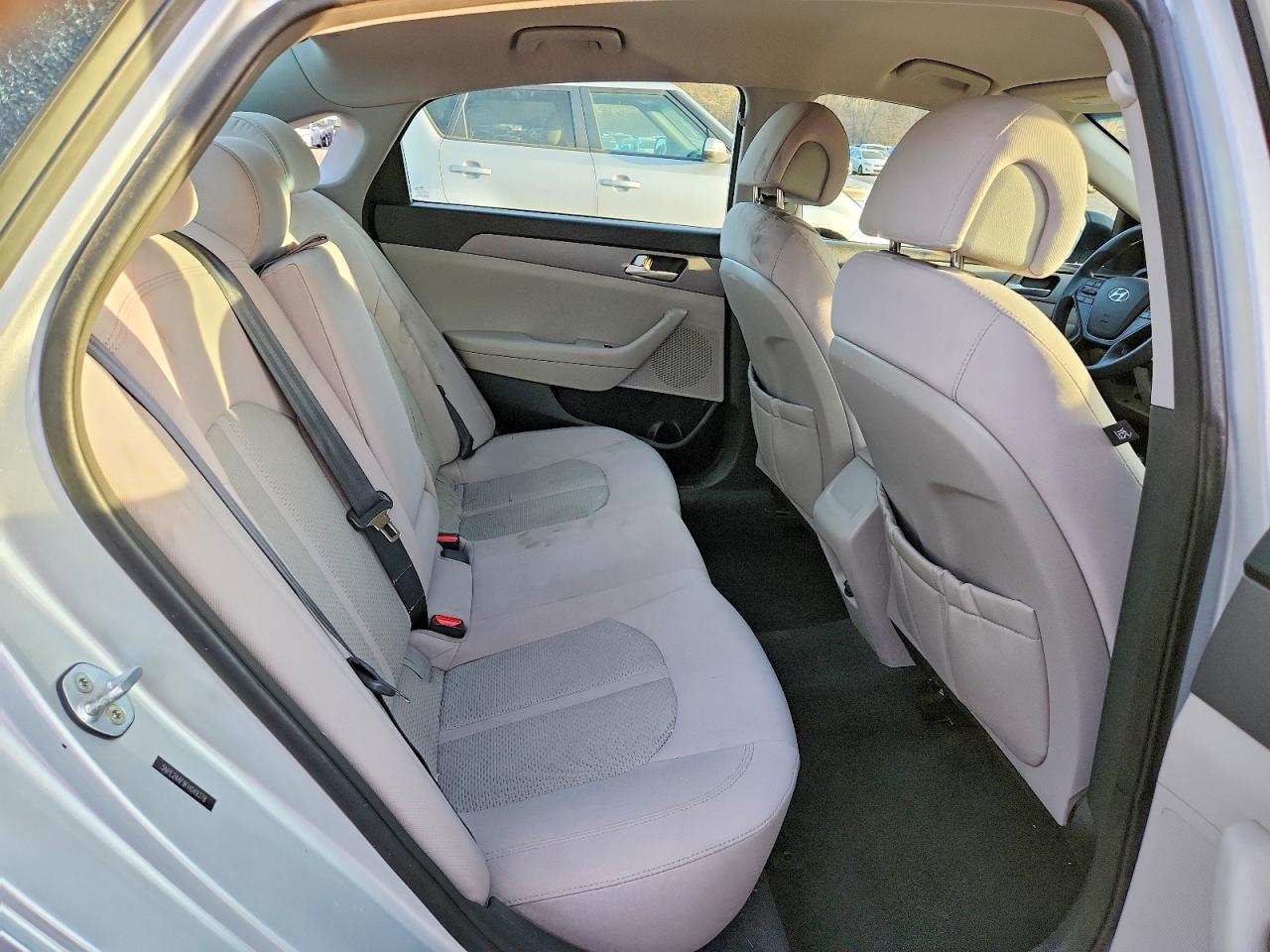 2015 HYUNDAI SONATA SE photo 10