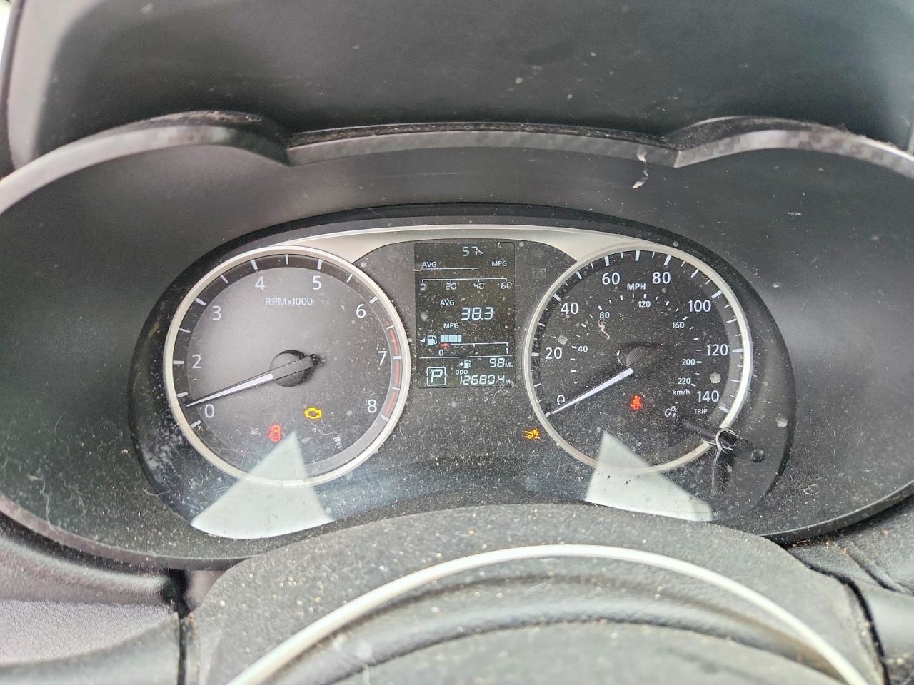 2020 NISSAN VERSA S photo 17
