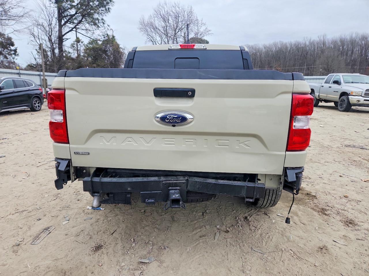 2024 FORD MAVERICK LARIAT photo 6