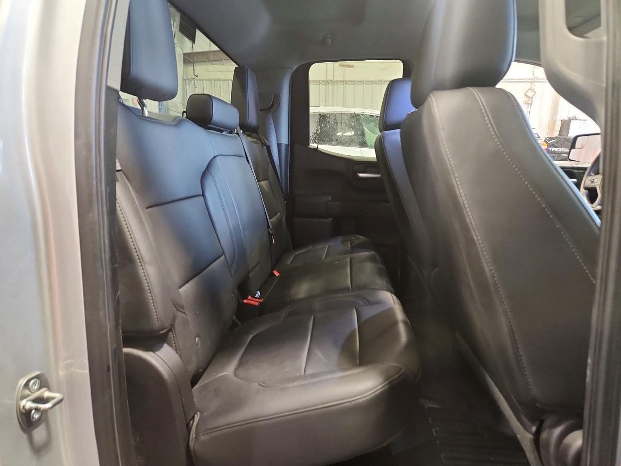 2019 CHEVROLET SILVERADO K1500 photo 10