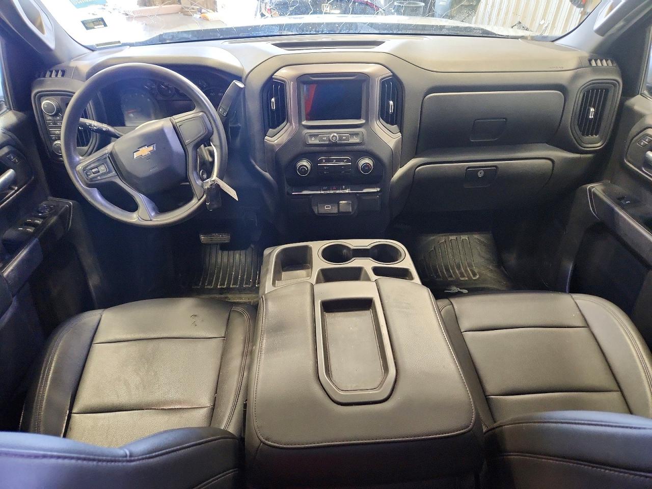 2019 CHEVROLET SILVERADO K1500 photo 8