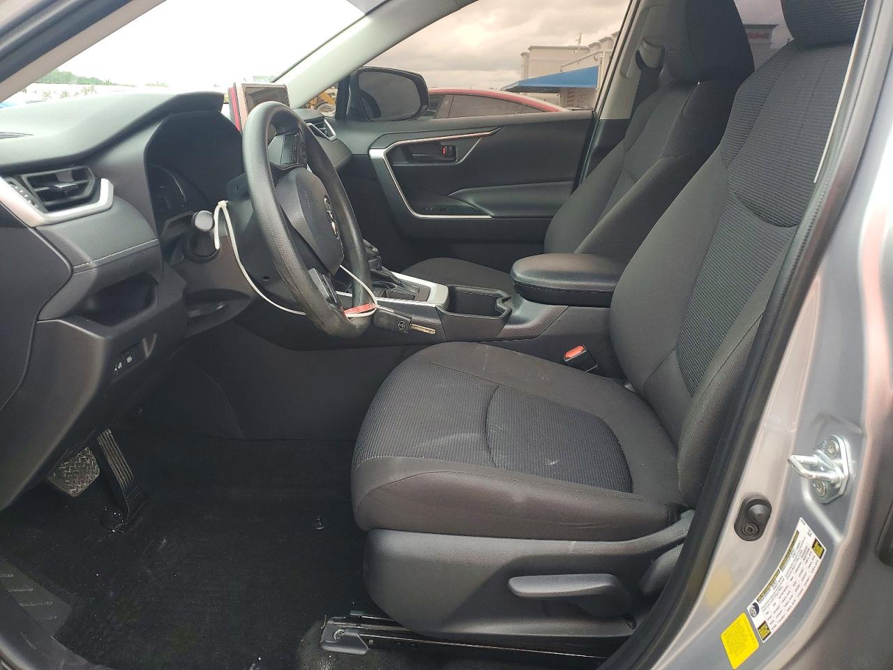 2025 TOYOTA RAV4 LE photo 7