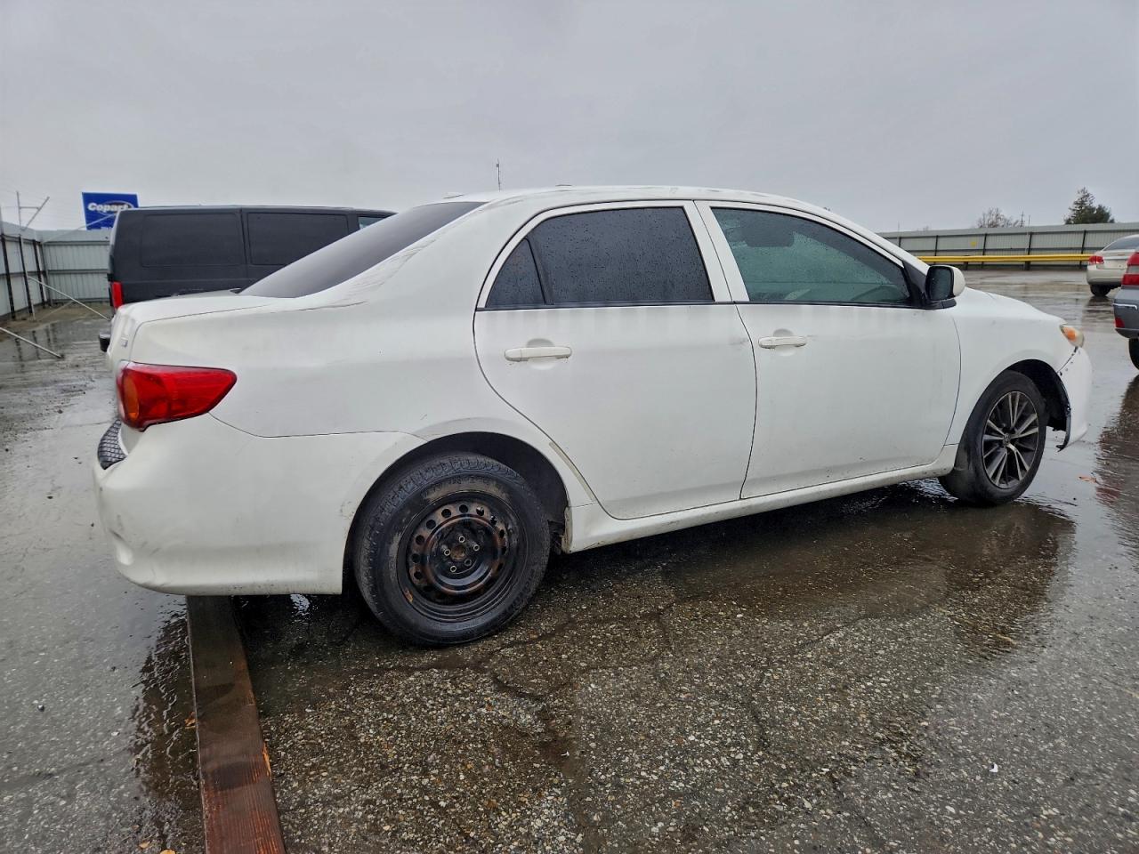 2010 TOYOTA COROLLA BASE photo 3