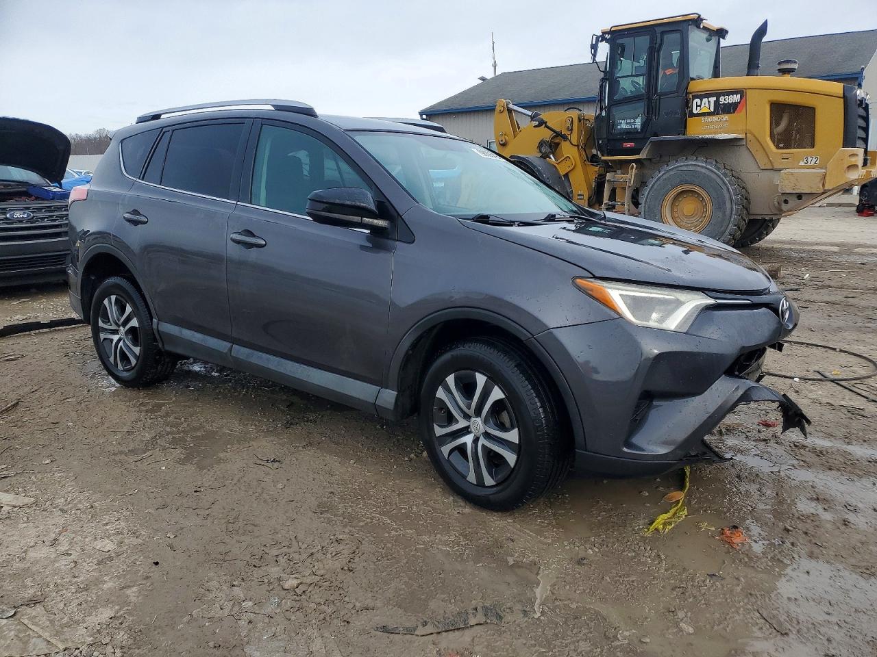 2016 TOYOTA RAV4 LE photo 4