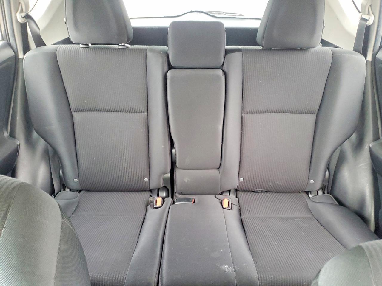 2016 TOYOTA RAV4 LE photo 10