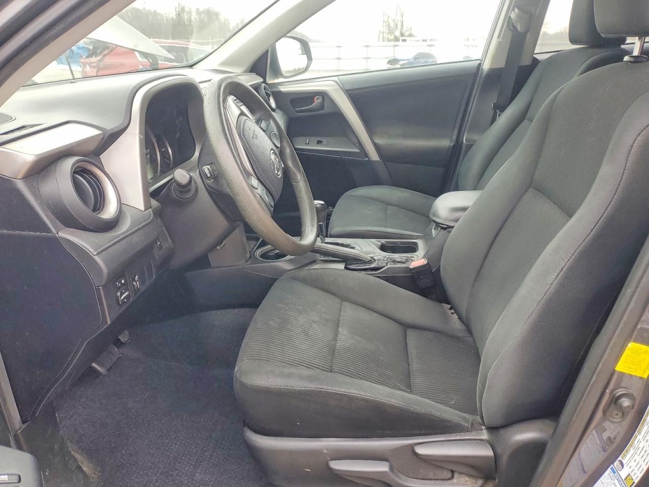 2016 TOYOTA RAV4 LE photo 7