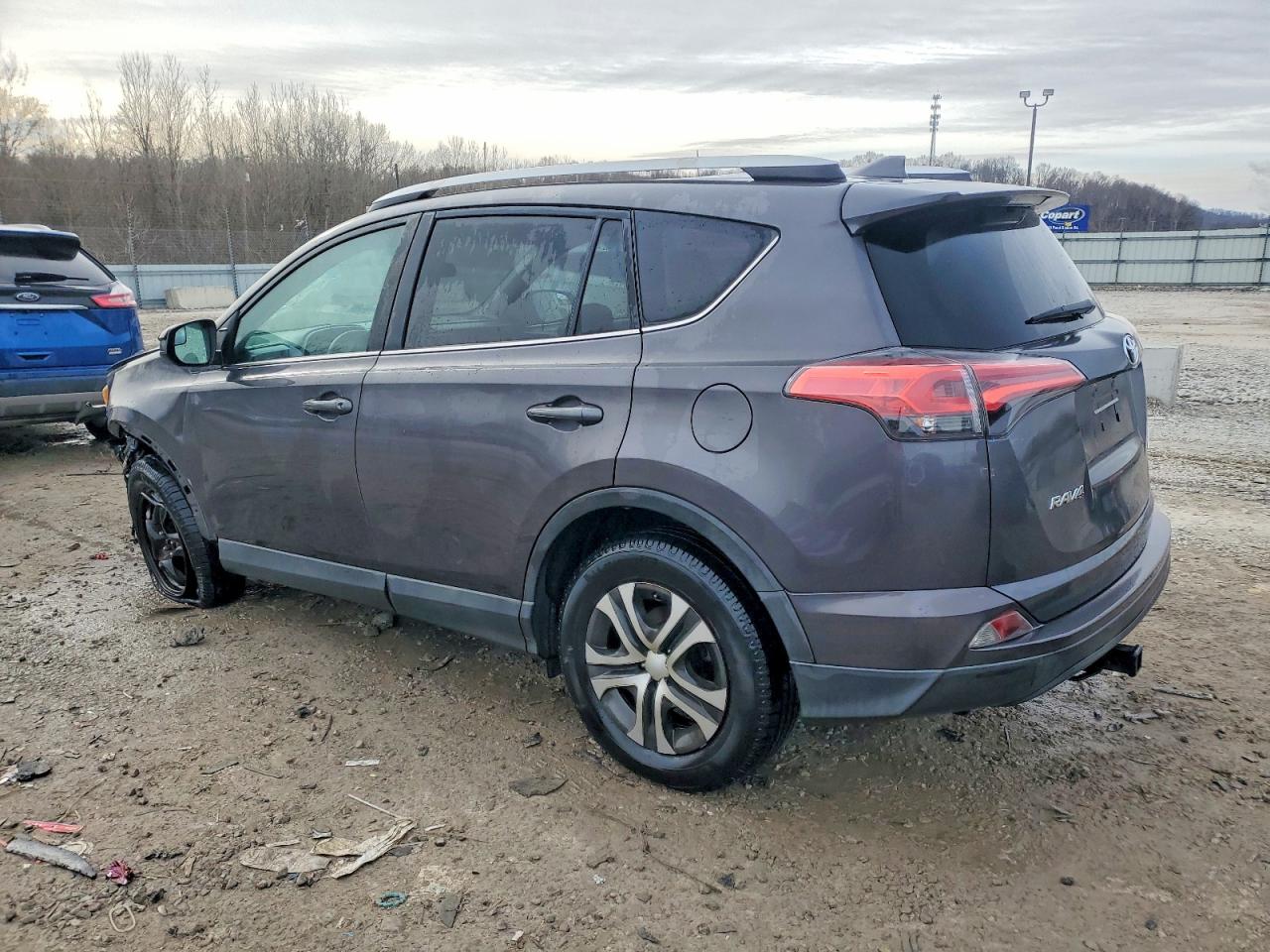 2016 TOYOTA RAV4 LE photo 2