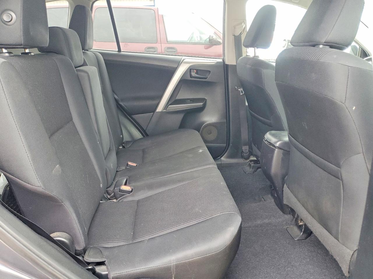 2016 TOYOTA RAV4 LE photo 11