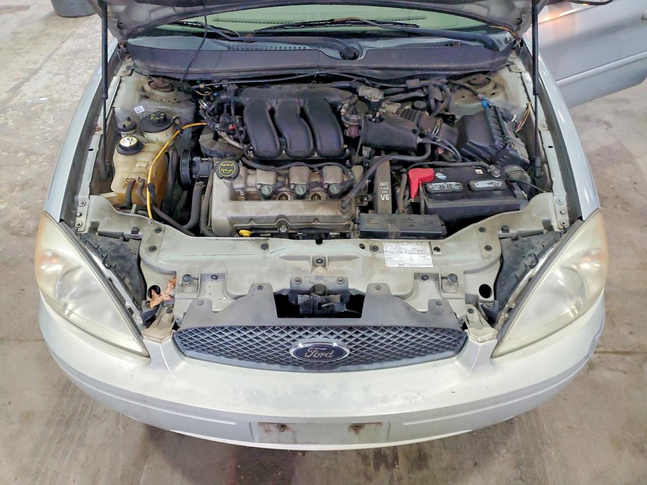 2004 FORD TAURUS SES photo 11