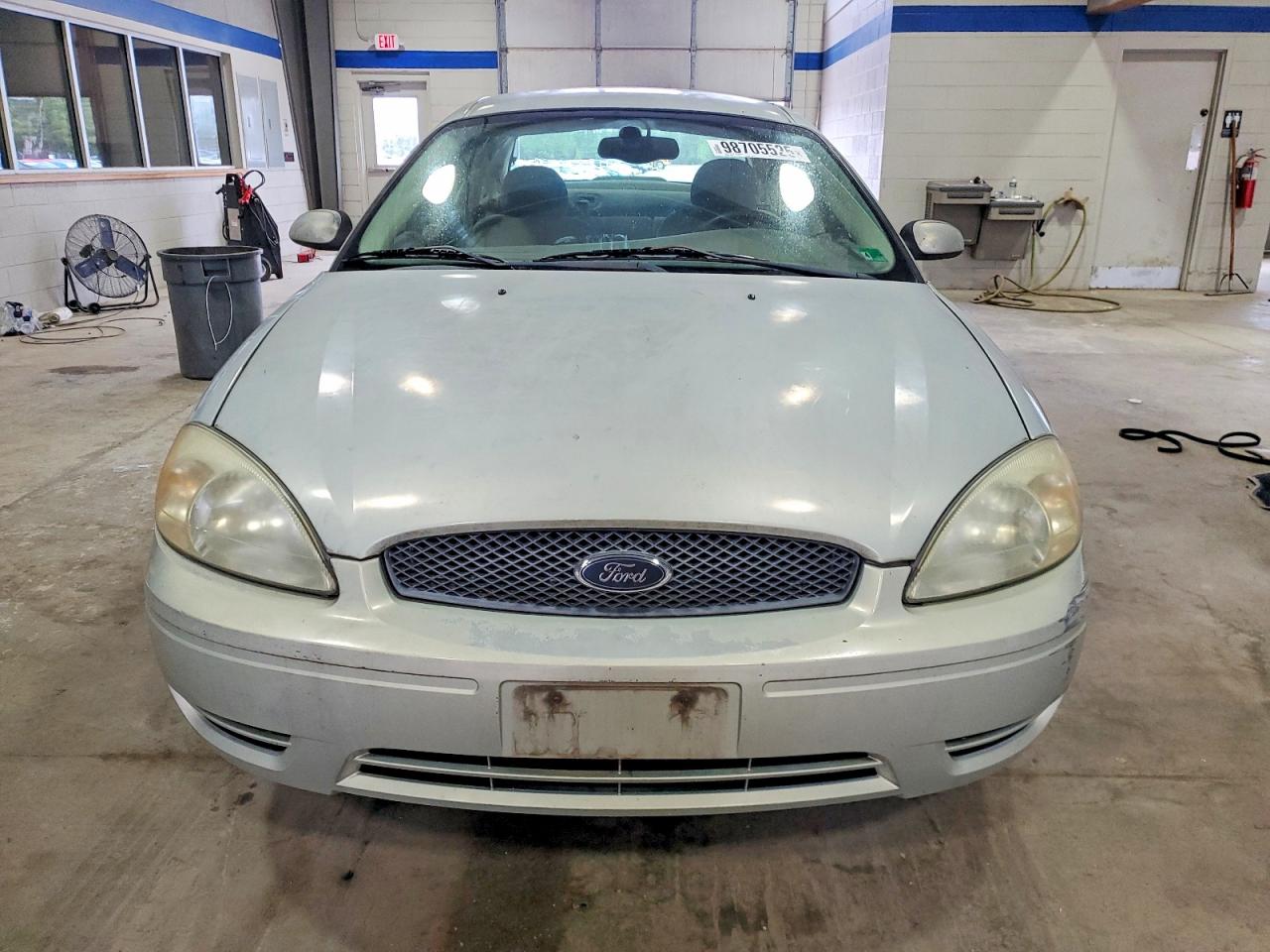 2004 FORD TAURUS SES photo 5