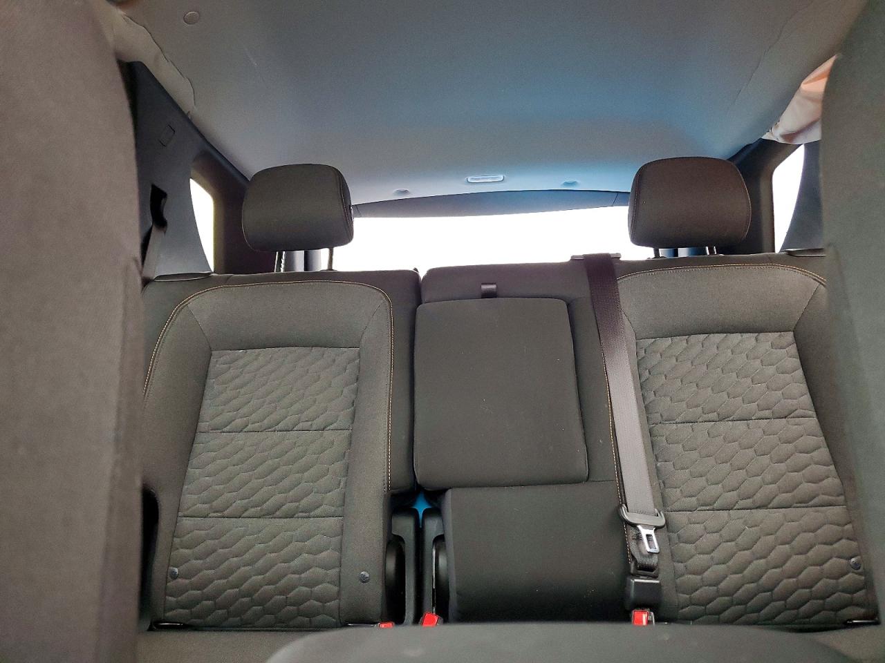 2018 CHEVROLET EQUINOX LT photo 10