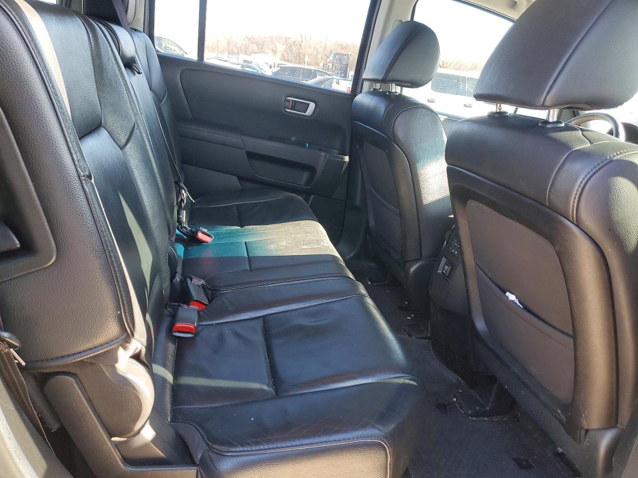 2012 HONDA PILOT EXL photo 11