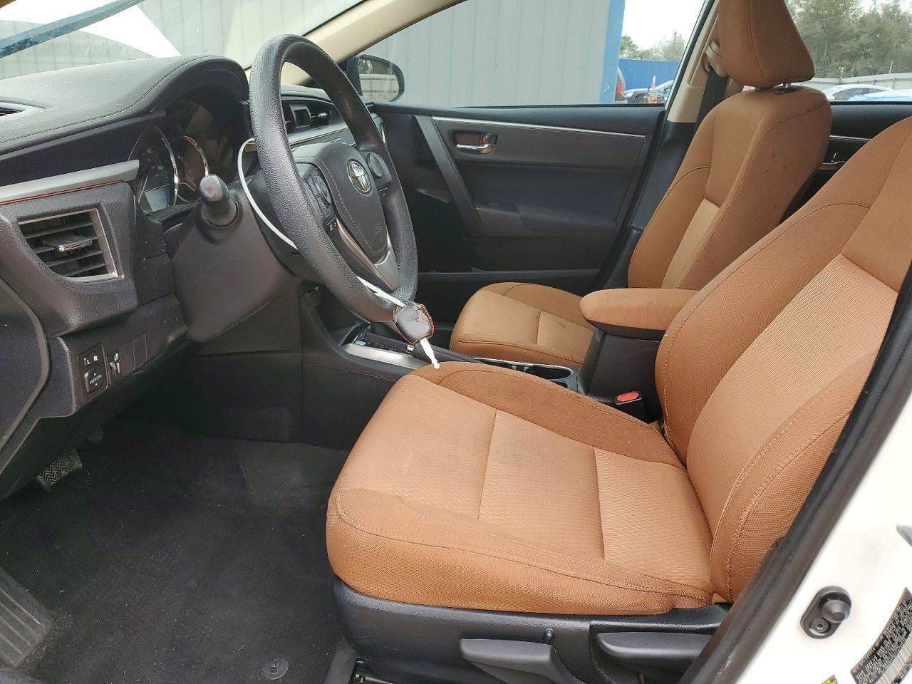 2015 TOYOTA COROLLA L photo 7