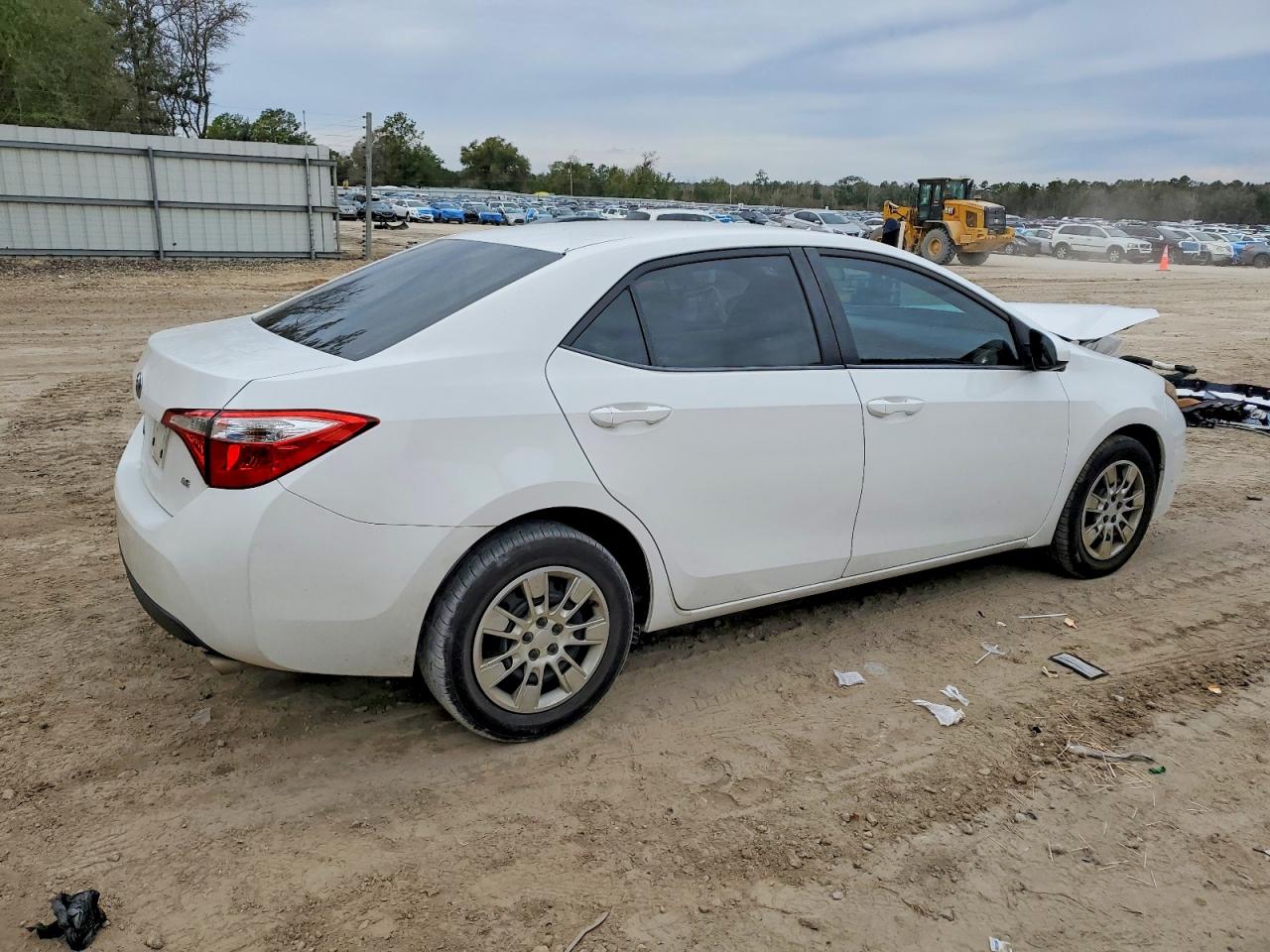 2015 TOYOTA COROLLA L photo 3