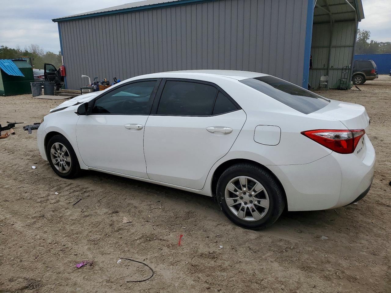 2015 TOYOTA COROLLA L photo 2