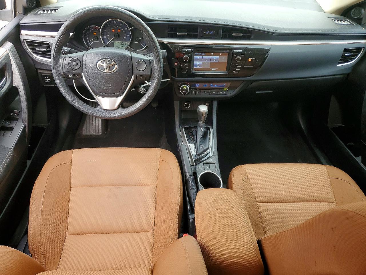 2015 TOYOTA COROLLA L photo 8