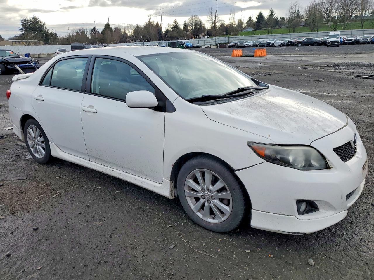 2010 TOYOTA COROLLA BASE photo 4