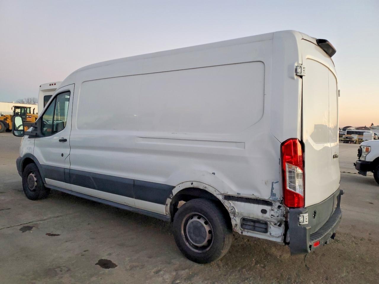 2018 FORD TRANSIT T-350 photo 2