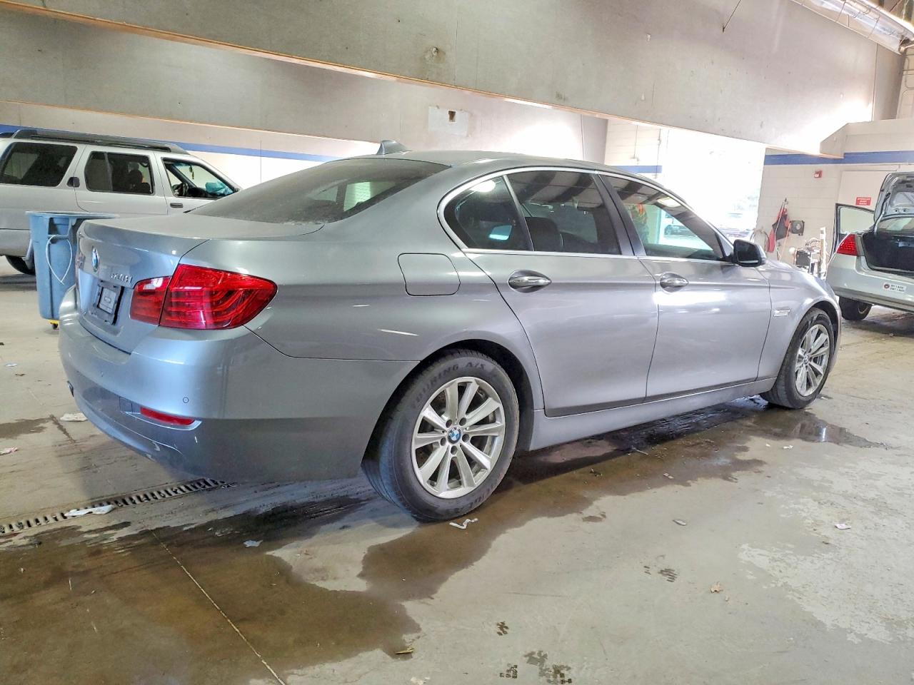 2015 BMW 528 XI photo 3
