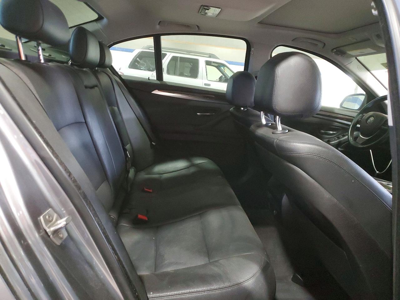 2015 BMW 528 XI photo 10