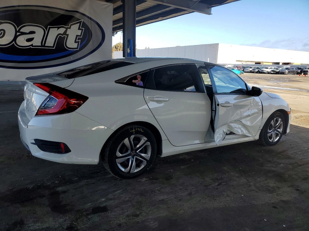 2016 HONDA CIVIC LX photo 3