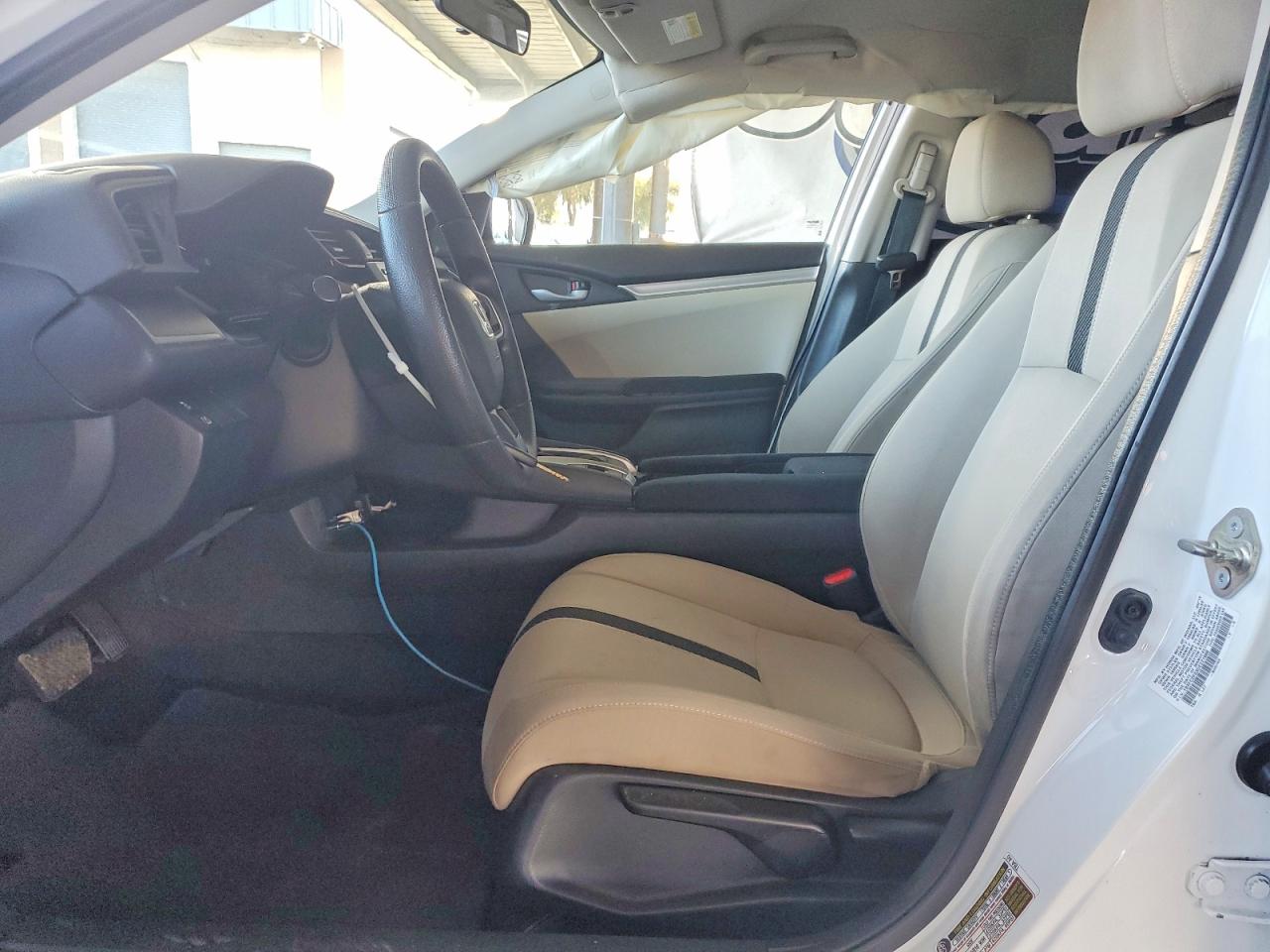 2016 HONDA CIVIC LX photo 7