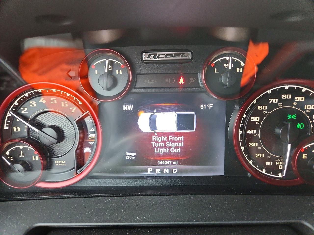 2016 RAM 1500 REBEL photo 17