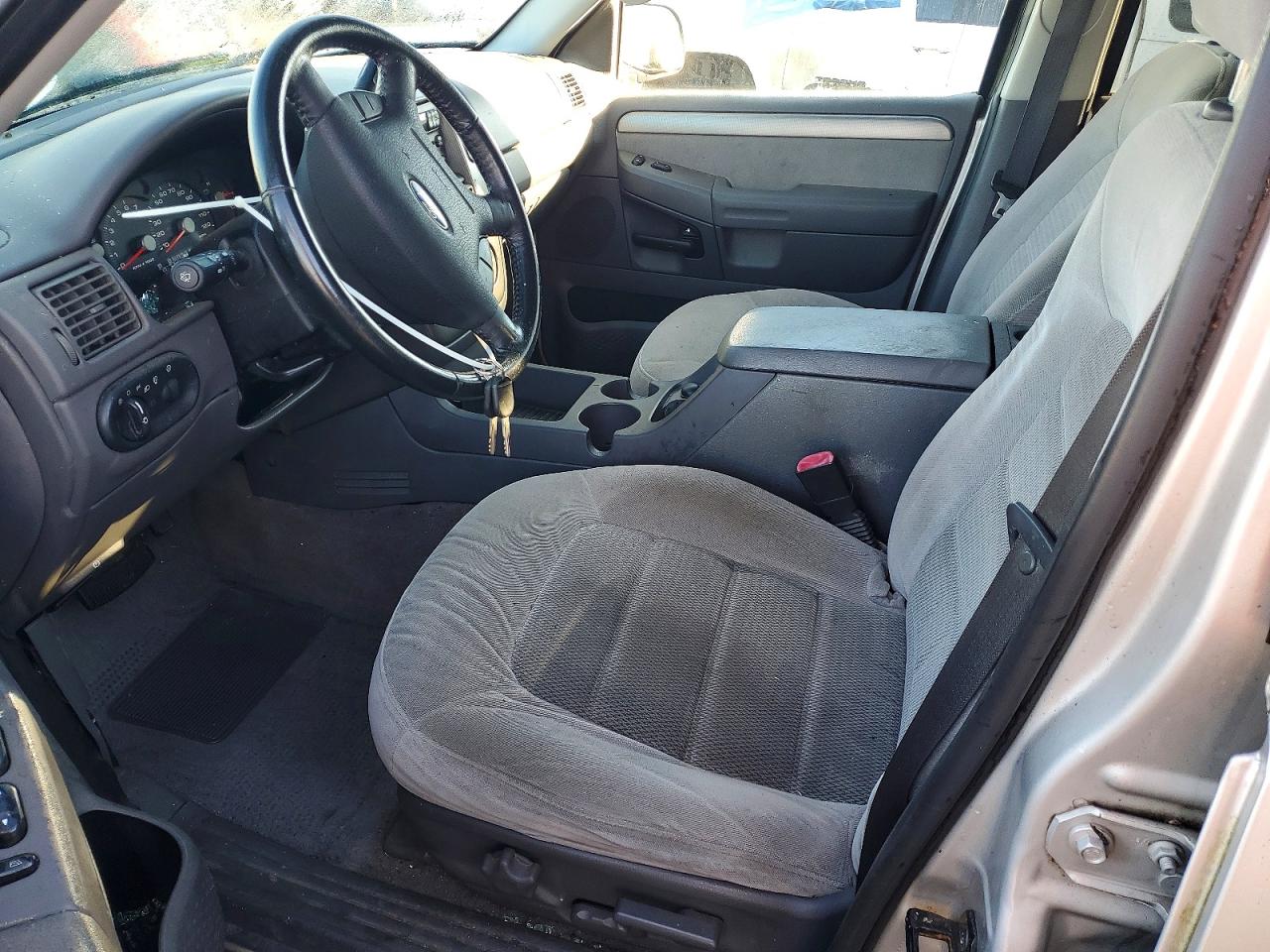 2004 FORD EXPLORER XLT photo 7