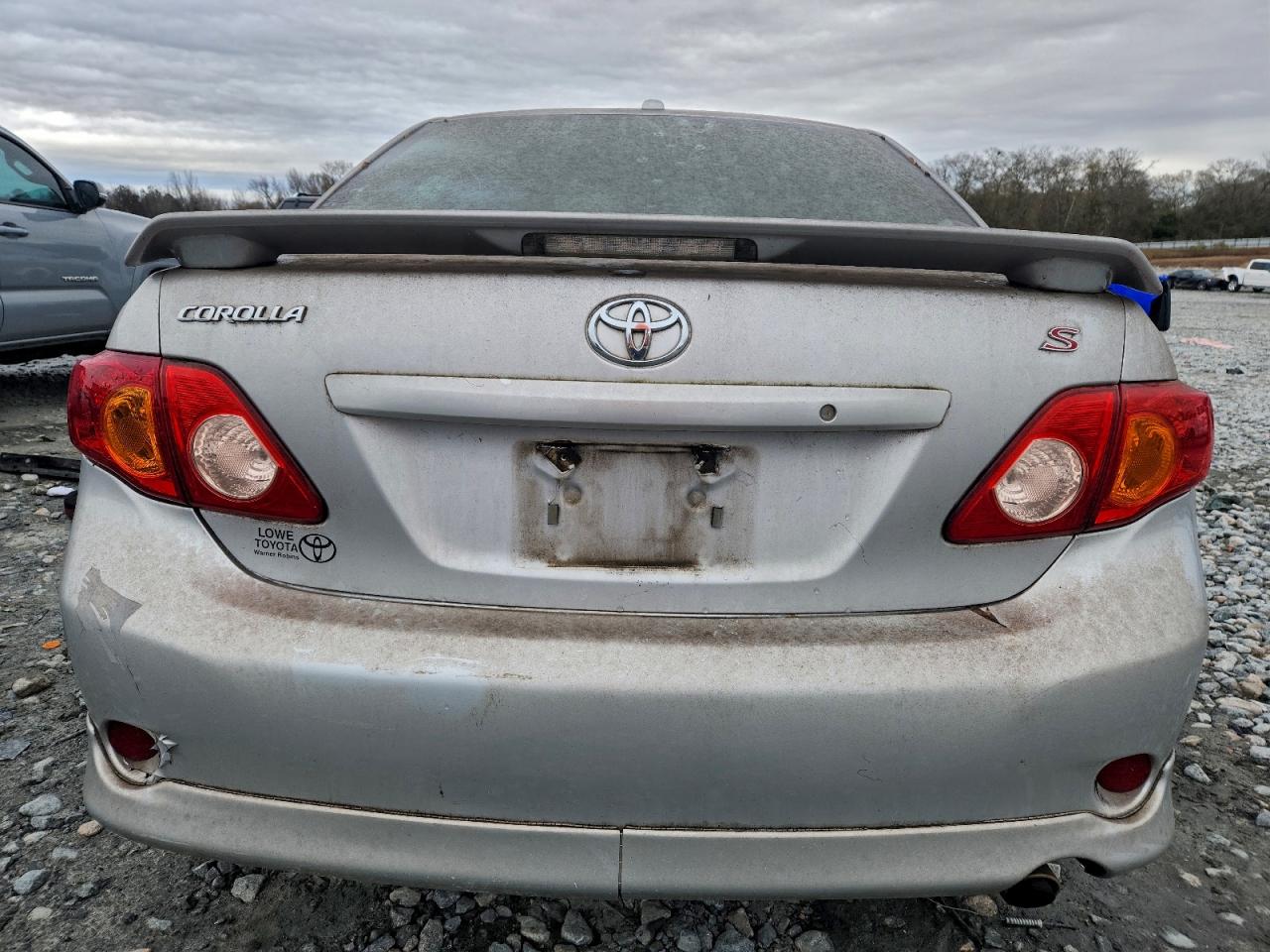 2010 TOYOTA COROLLA BASE photo 6