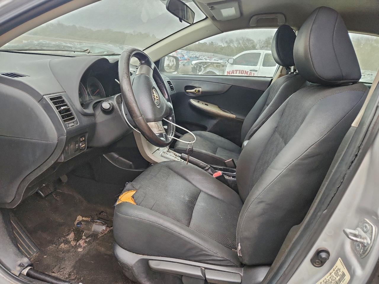 2010 TOYOTA COROLLA BASE photo 7