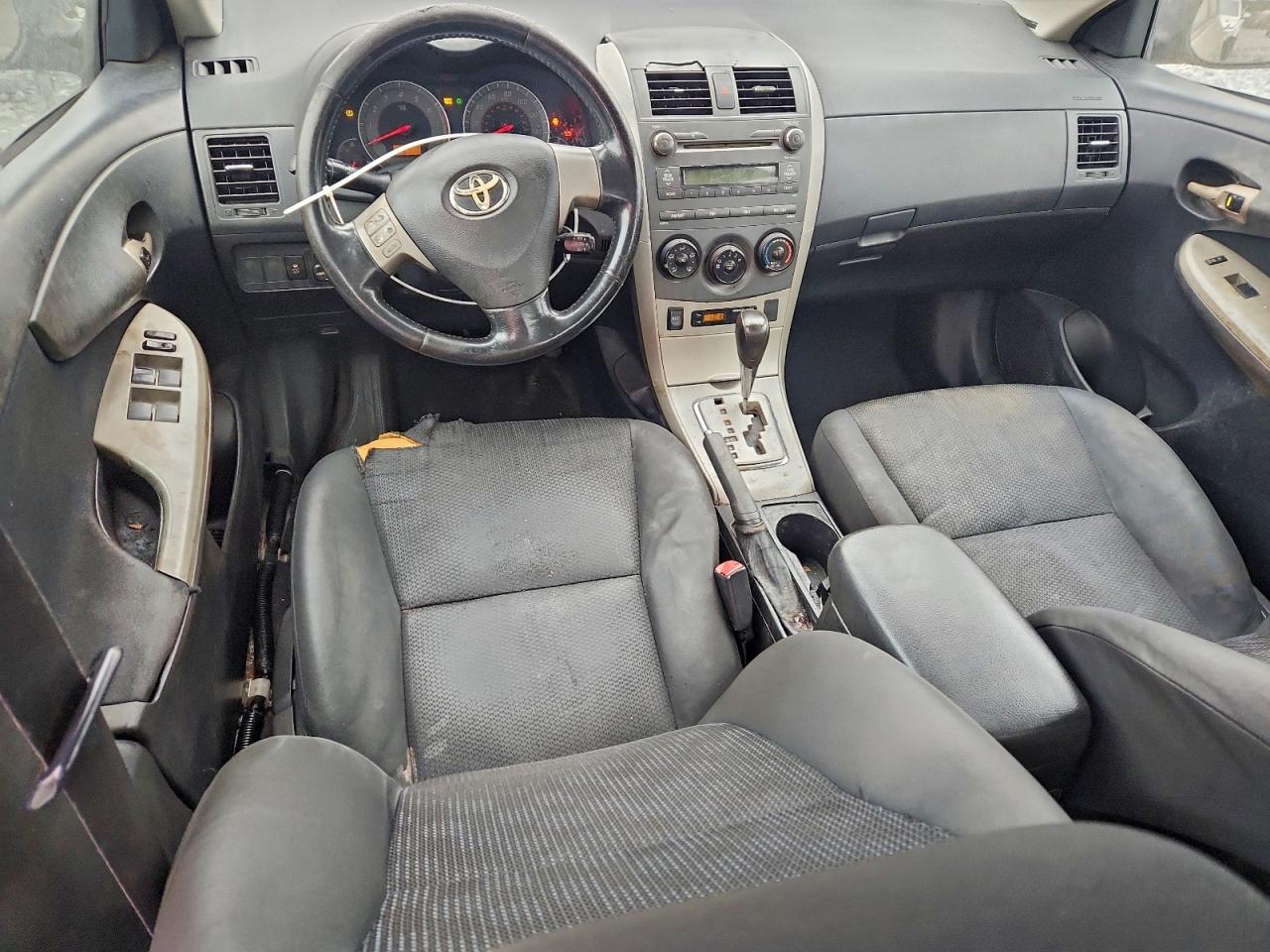 2010 TOYOTA COROLLA BASE photo 8