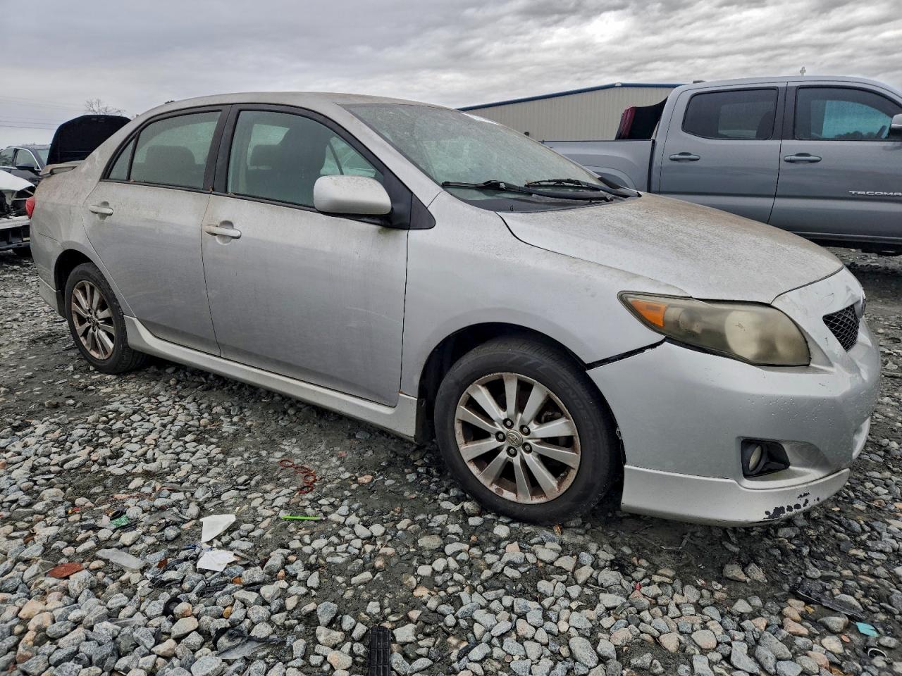 2010 TOYOTA COROLLA BASE photo 4
