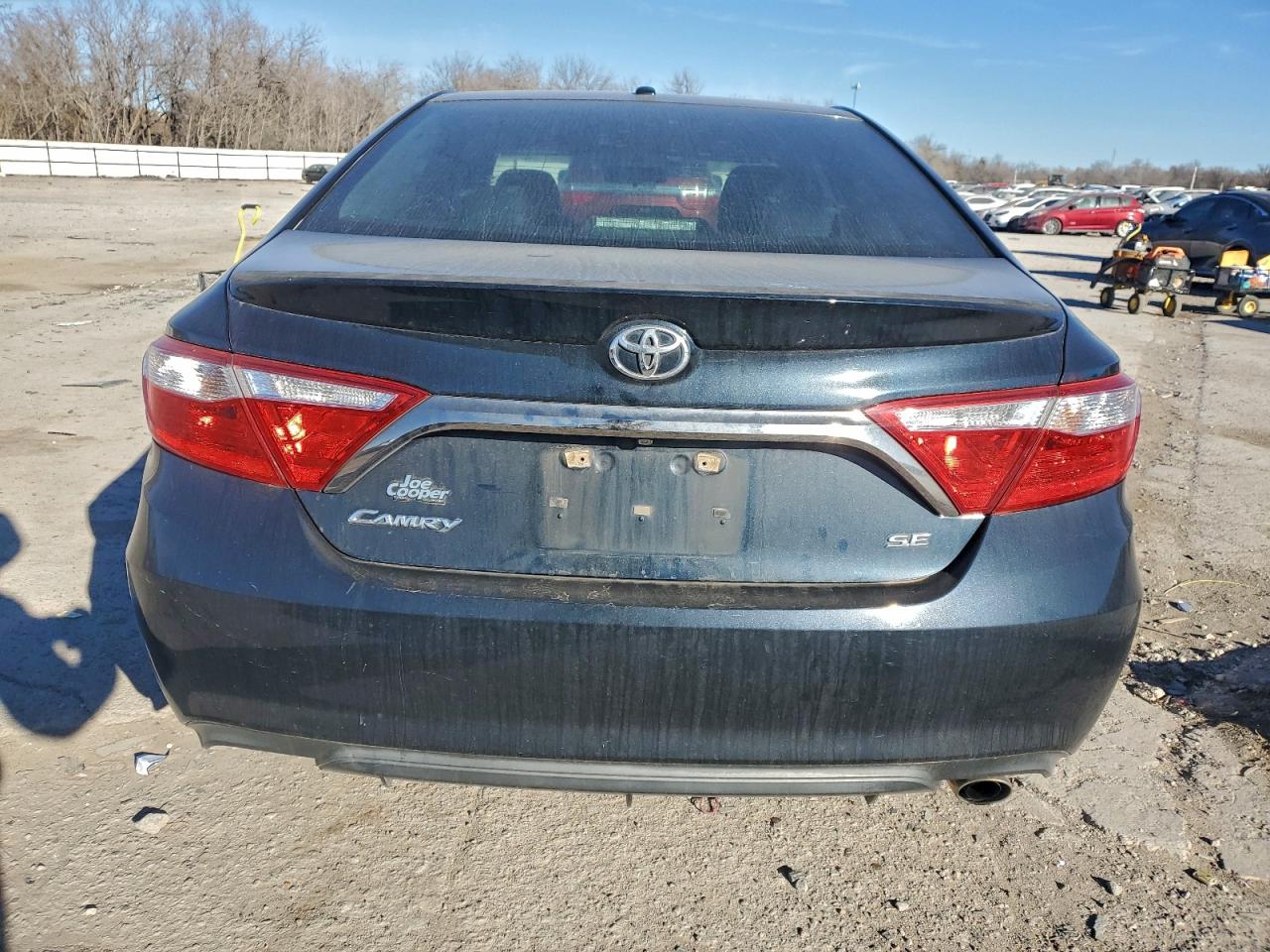 2015 TOYOTA CAMRY LE photo 6