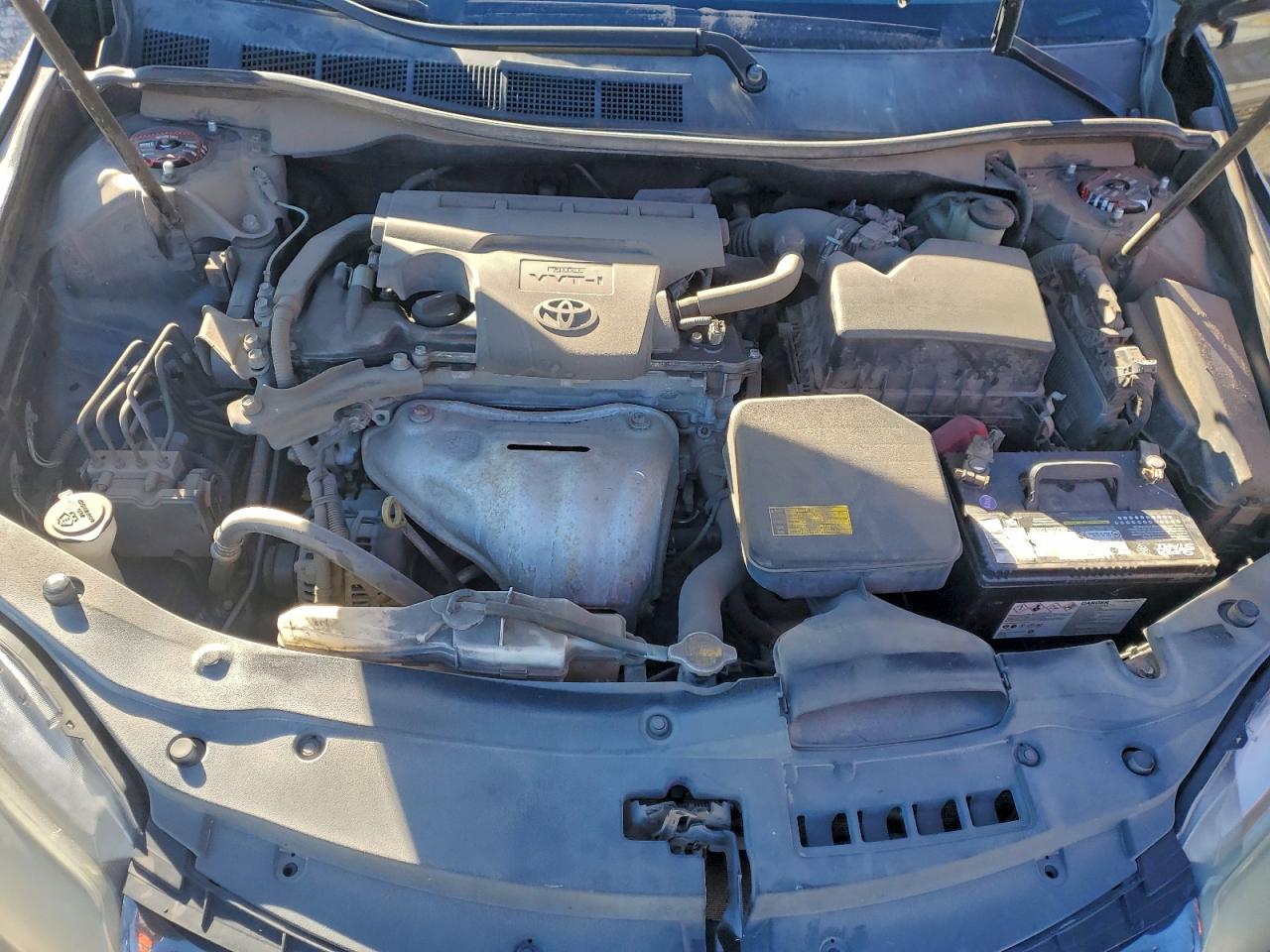 2015 TOYOTA CAMRY LE photo 11