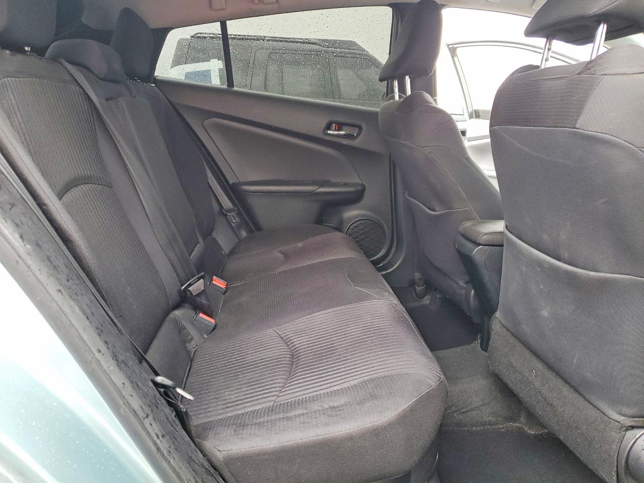 2018 TOYOTA PRIUS photo 10