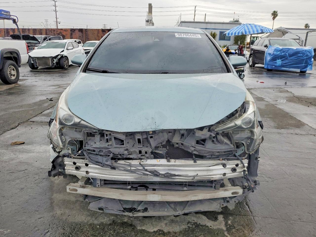 2018 TOYOTA PRIUS photo 5
