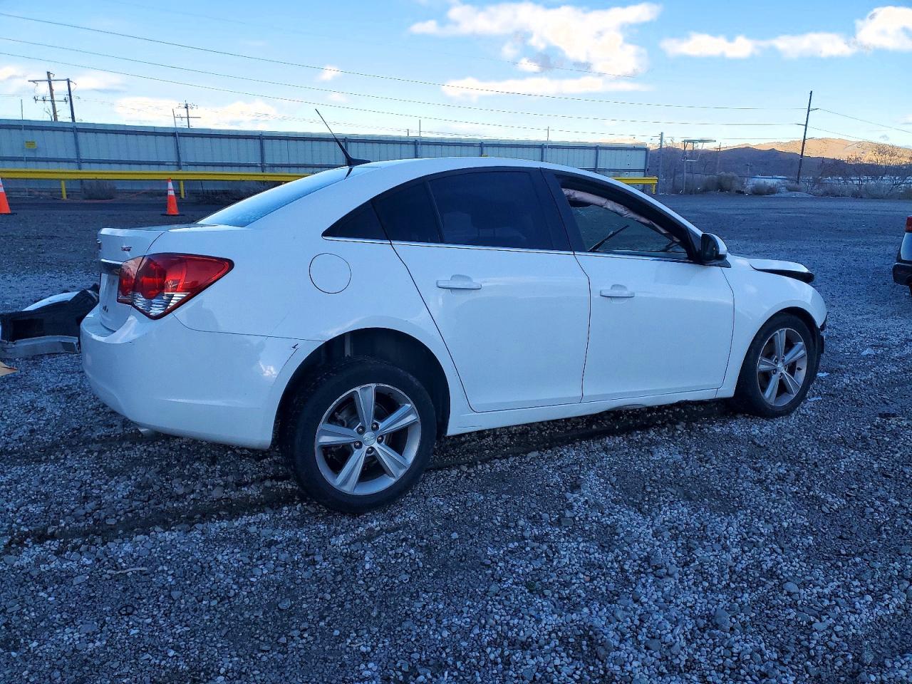 2013 CHEVROLET CRUZE LT photo 3