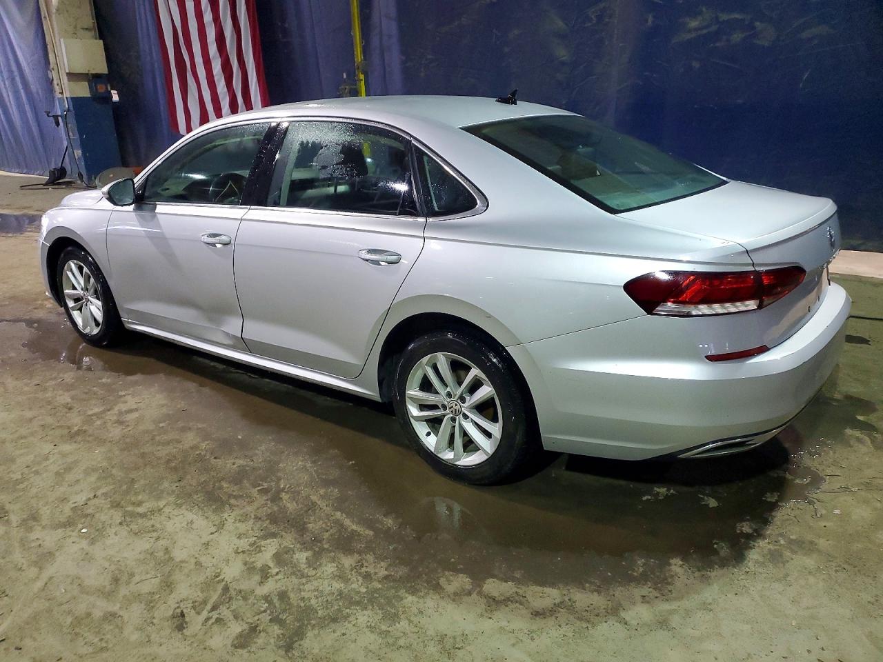 2020 VOLKSWAGEN PASSAT SE photo 2