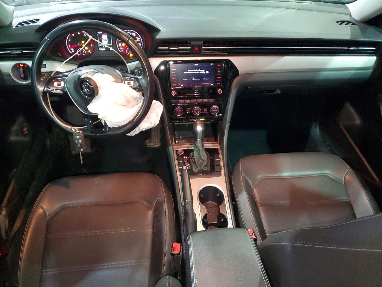 2020 VOLKSWAGEN PASSAT SE photo 8
