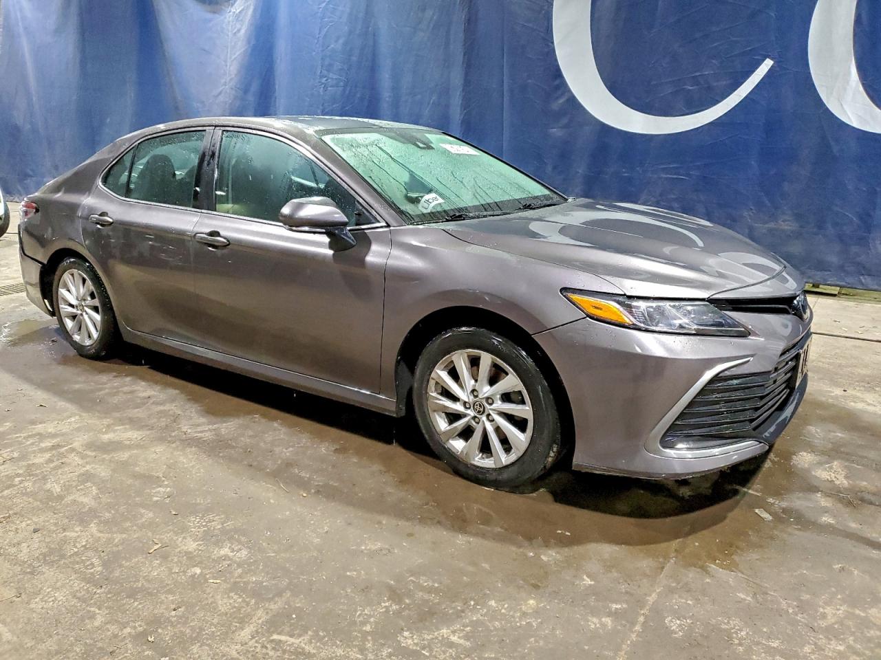 2023 TOYOTA CAMRY LE photo 4