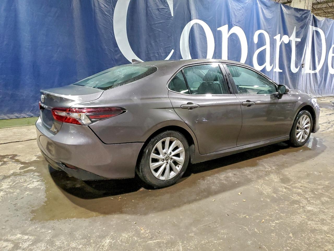 2023 TOYOTA CAMRY LE photo 3