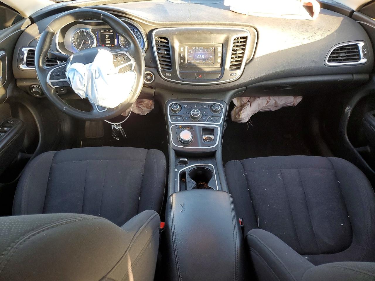 2015 CHRYSLER 200 LIMITED photo 8