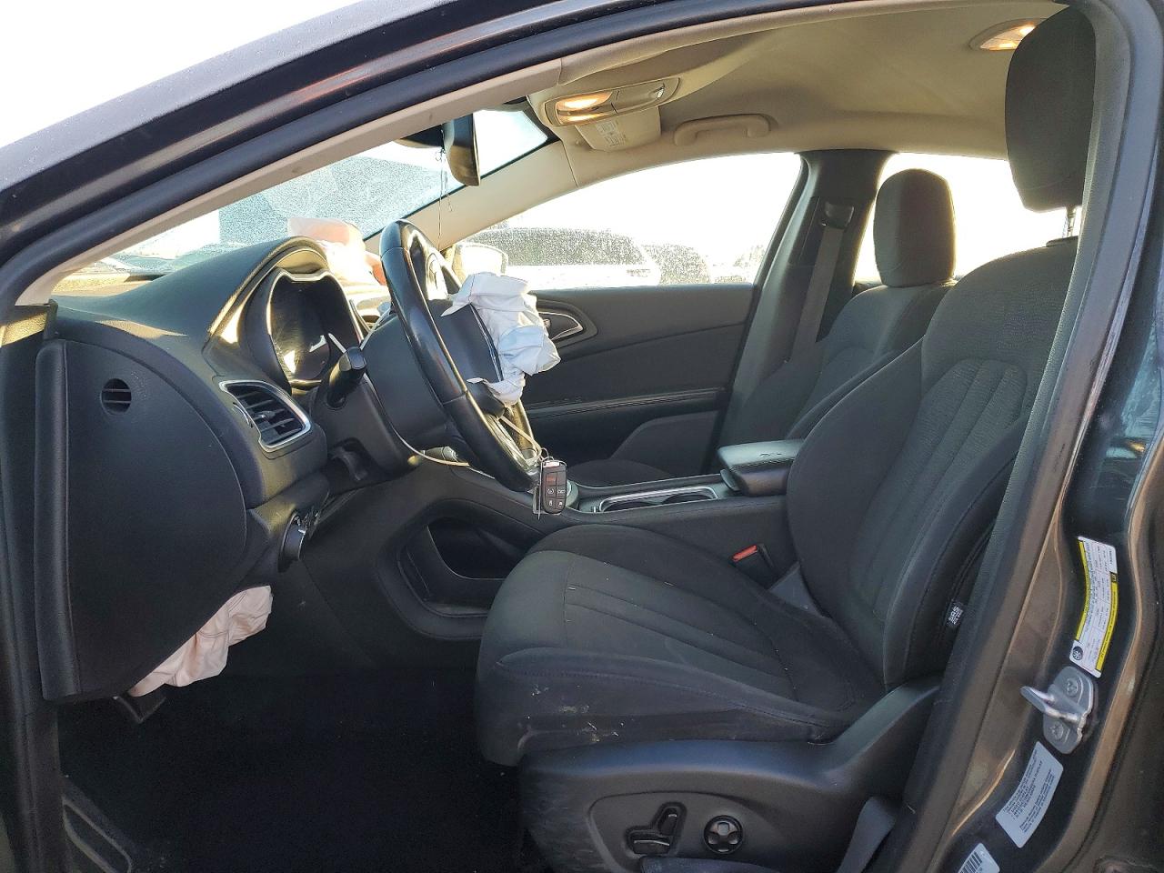 2015 CHRYSLER 200 LIMITED photo 7