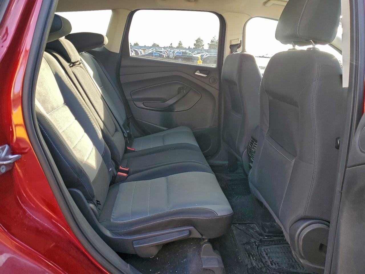 2015 FORD ESCAPE SE photo 11