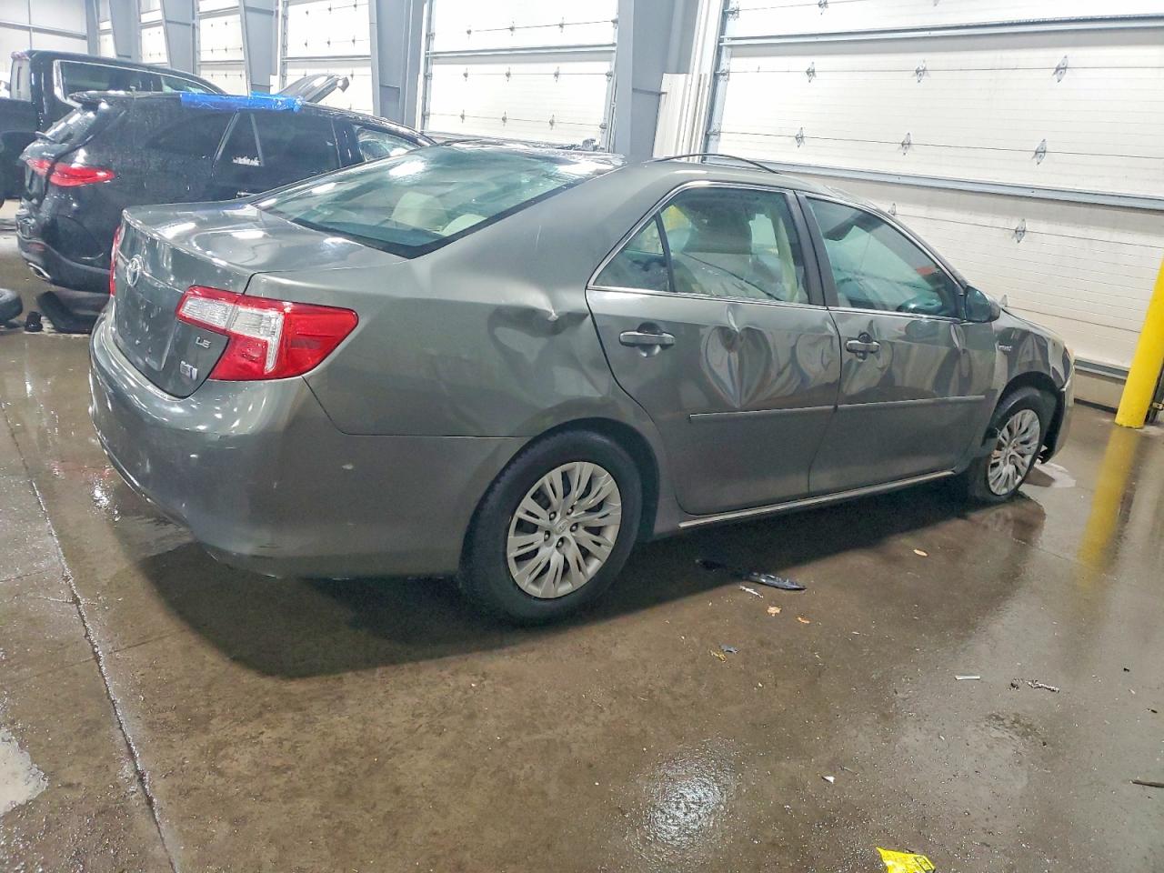 2012 TOYOTA CAMRY HYBRID photo 3