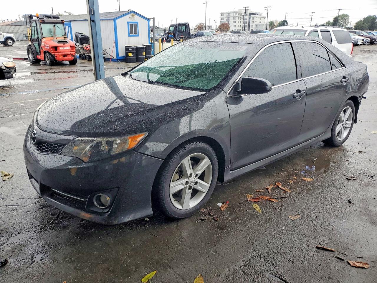 2014 TOYOTA CAMRY